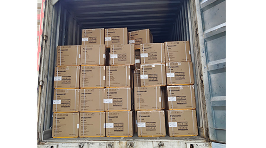 滿滿的貨物！國內(nèi)知名品牌客戶全自動滾筒洗衣機裝柜發(fā)貨